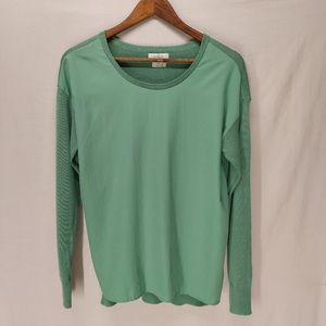 VAN HEUSEN green long-sleeved shirt size S